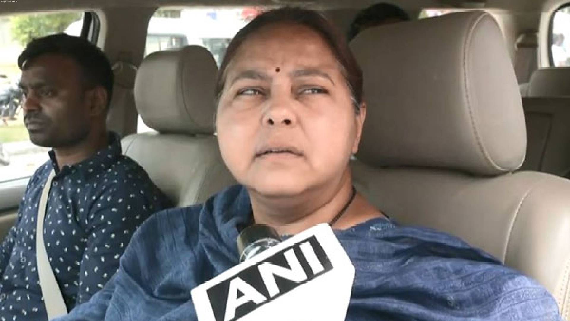 LS Polls: RJD candidate Misa Bharti casts her vote from Patliputra